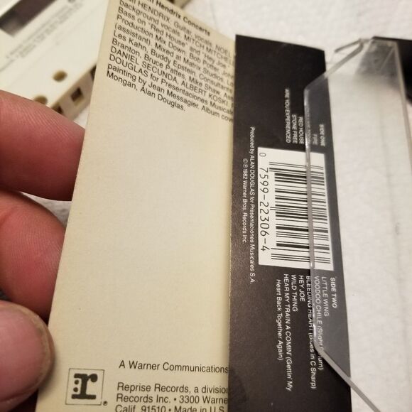 THE JIMI HENDRIX CONCERTS CASSETTE TAPE - Picture 4 of 9